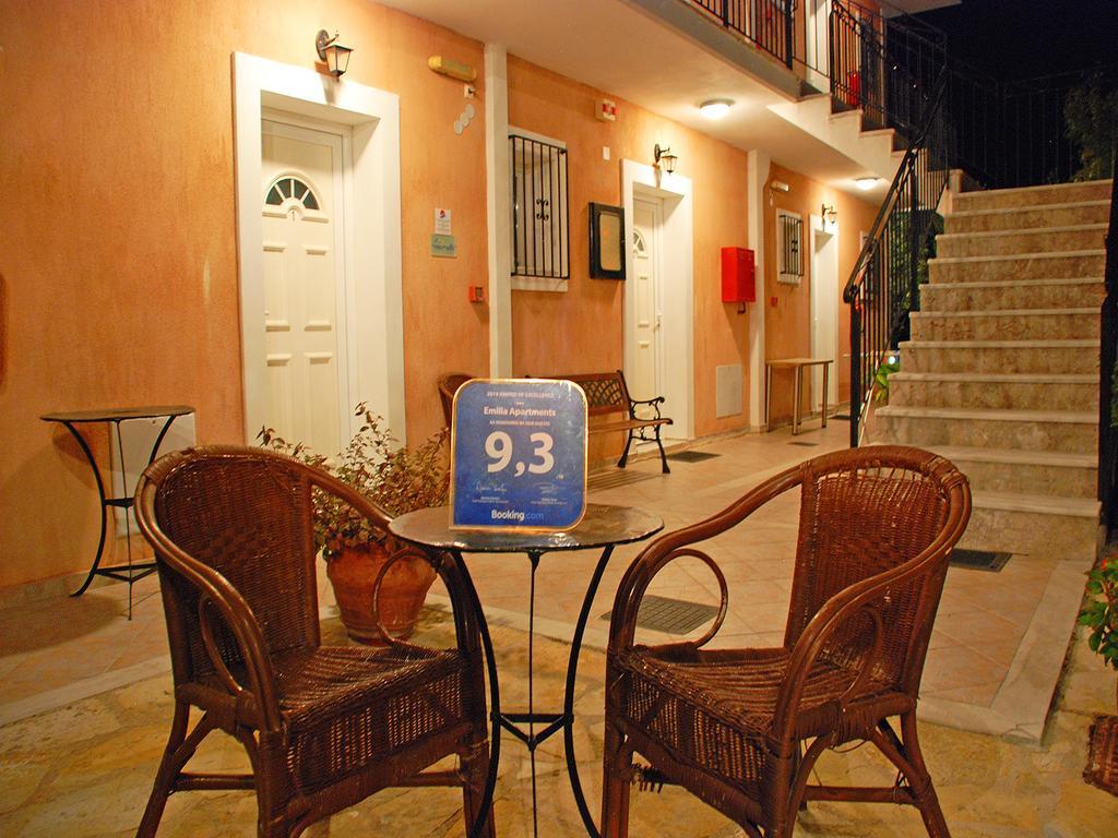 Emilia Apartments ترابيزاكي المظهر الخارجي الصورة