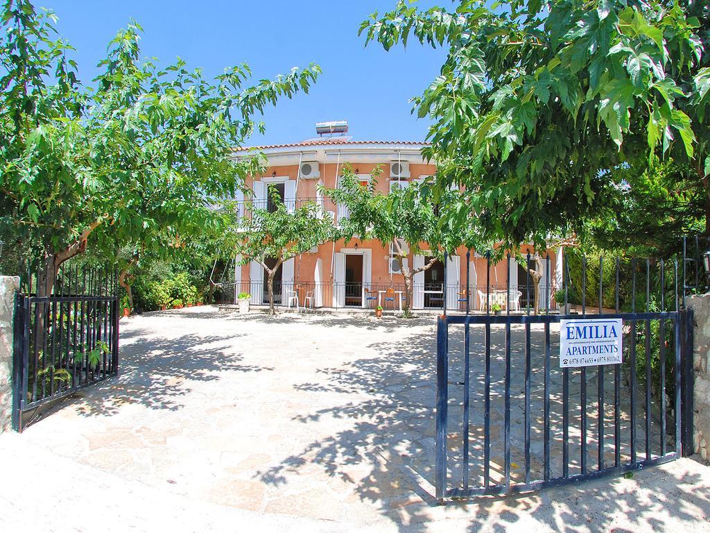 Emilia Apartments ترابيزاكي المظهر الخارجي الصورة