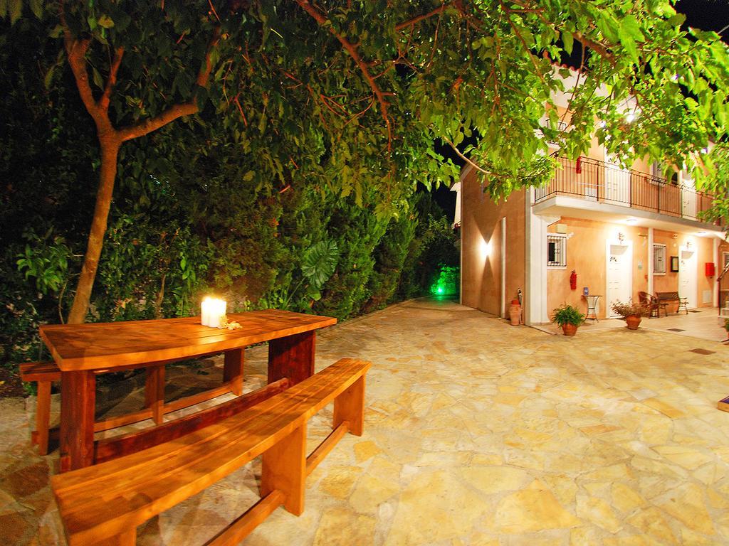 Emilia Apartments ترابيزاكي المظهر الخارجي الصورة